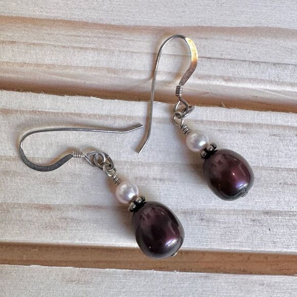 Sterling silver authentic pearl drop earrings - Picture 3 of 10